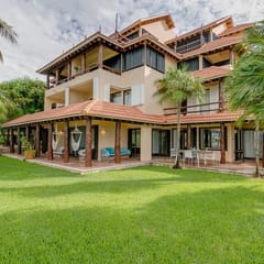 Front Beach 3 bedroom cozy apartment / 8 guests
