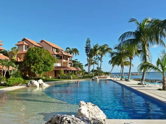 Front Beach 3 bedroom cozy apartment / 8 guests - Image 5