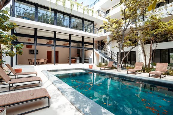 Lovely central condo 2bedroom La Veleta w Gym&Pool - Image 1